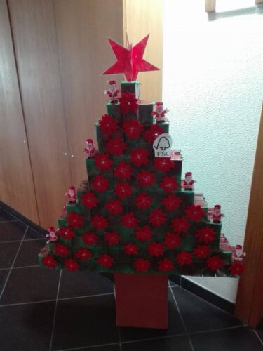 Exposição da árvore de Natal na escola - FSC